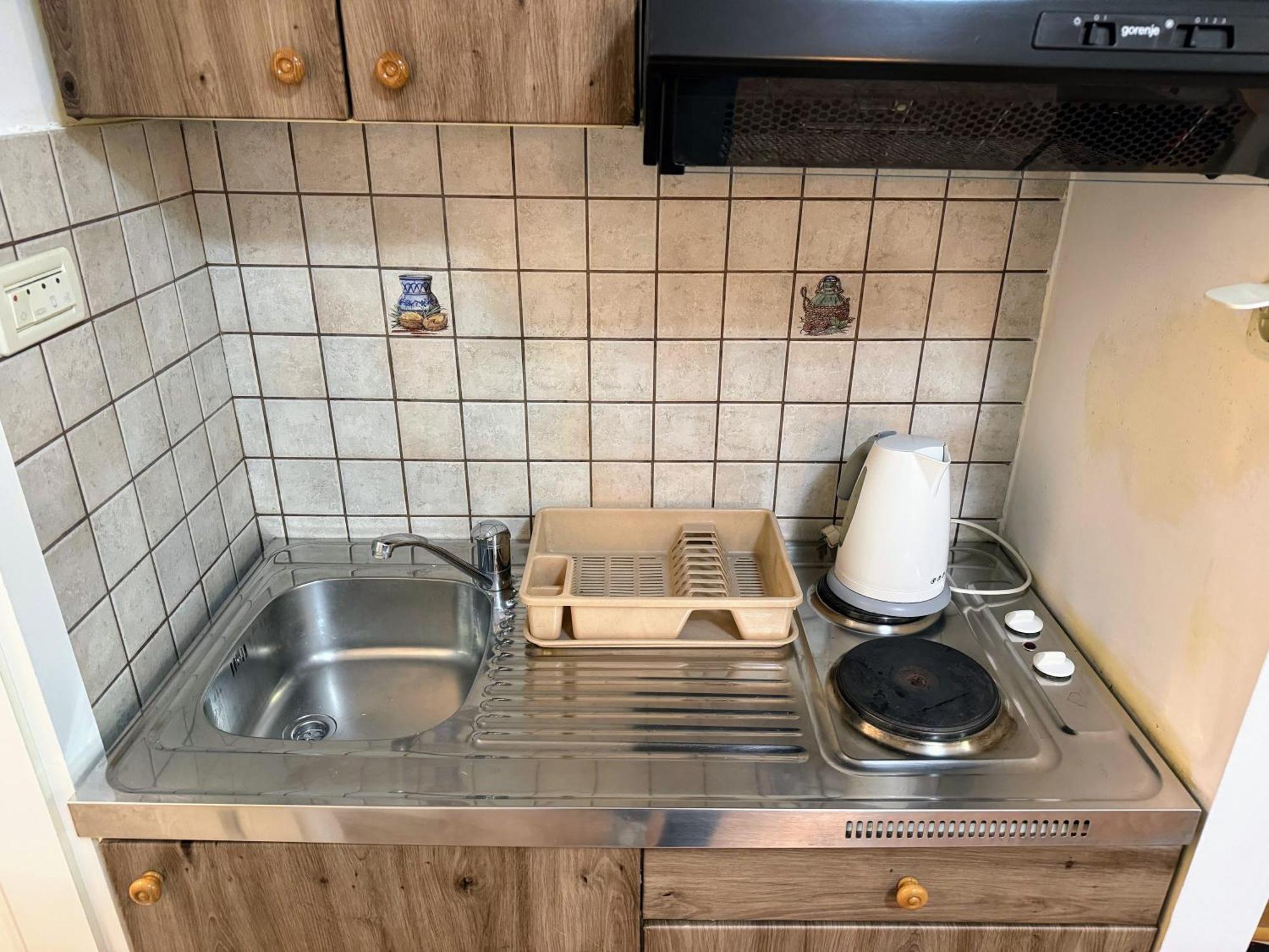 Grgur Studio Apartments Сплит Экстерьер фото